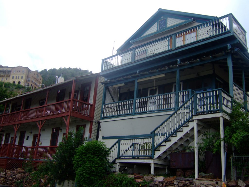 traditionalhouse.jpg